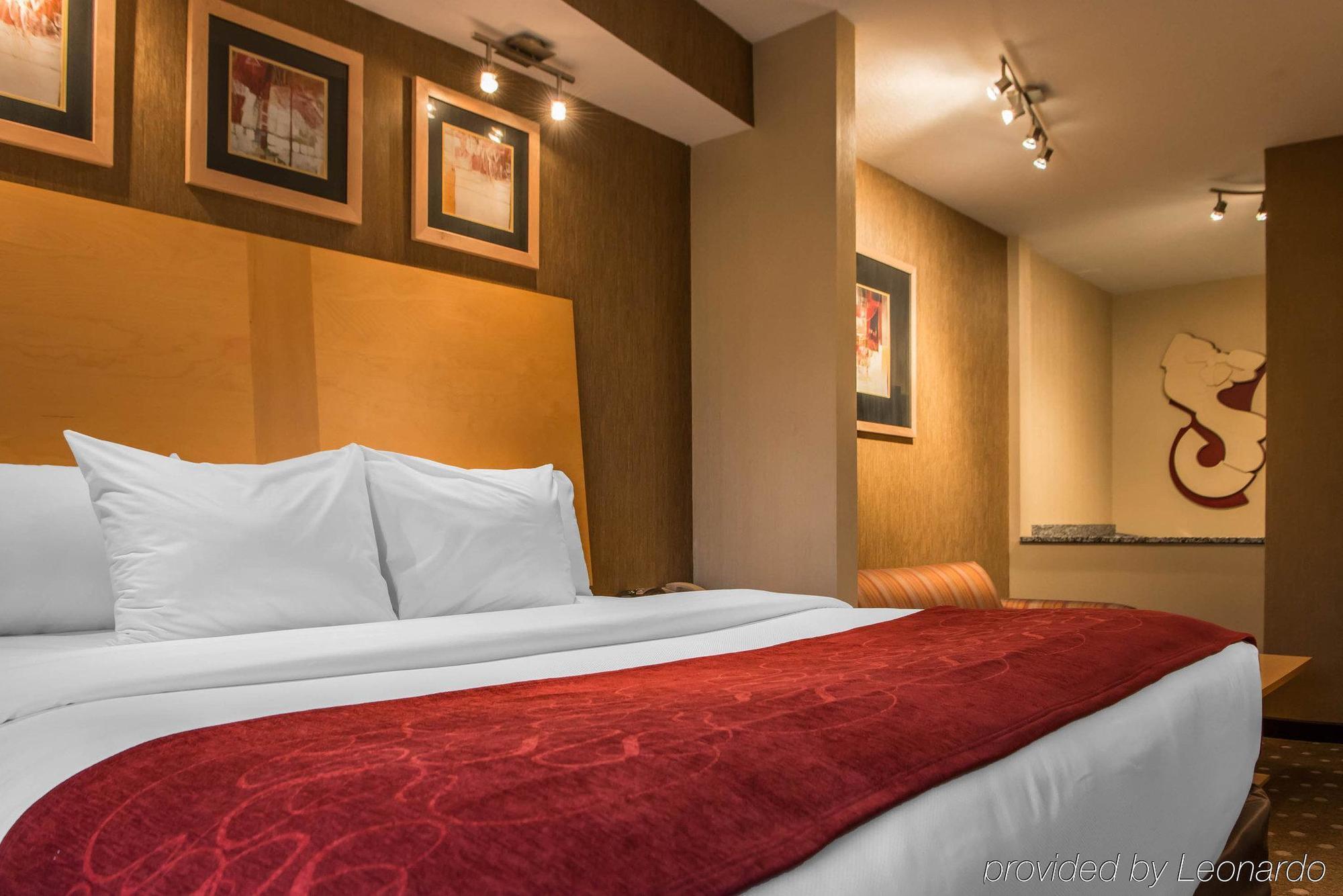 Comfort Suites Monroeville Exteriör bild